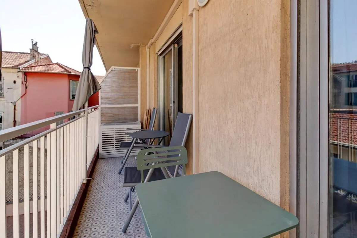 Cozy Apt With Balcony - Garibaldi Port Nice 0*,  Frankrig